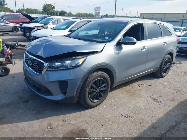 5XYPG4A59LG643652 2020 KIA SORENTO - Image 2