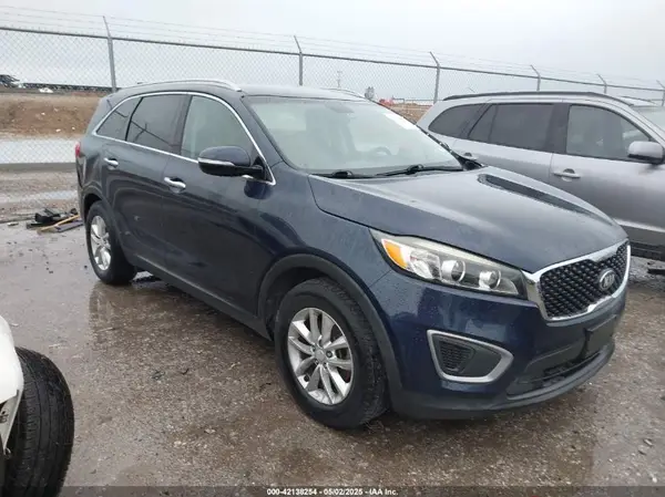 5XYPG4A5XGG002693 2016 KIA SORENTO - Image 1
