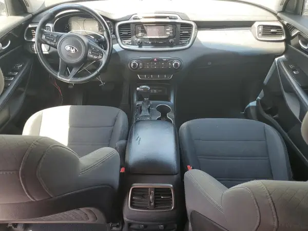5XYPG4A5XGG005819 2016 KIA SORENTO - Image 8