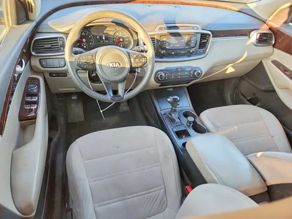 5XYPG4A5XGG025102 2016 KIA SORENTO - Image 8
