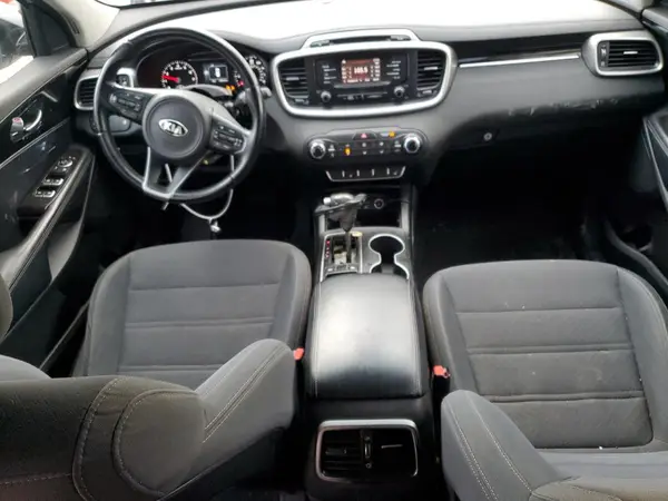 5XYPG4A5XGG109582 2016 KIA SORENTO - Image 8