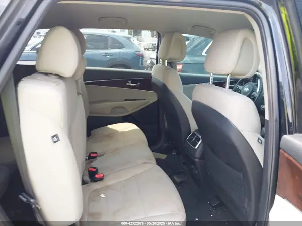 5XYPG4A5XGG140301 2016 KIA SORENTO - Image 8