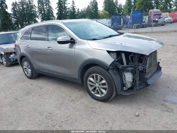 5XYPG4A5XGG174111 2016 KIA SORENTO - Image 1