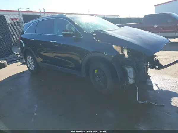 5XYPG4A5XGG180636 2016 KIA SORENTO - Image 1