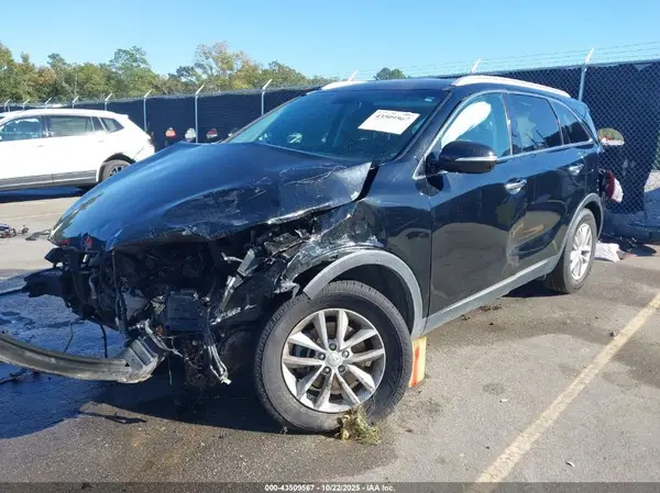 5XYPG4A5XGG180636 2016 KIA SORENTO - Image 2