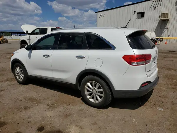 5XYPG4A5XHG200658 2017 KIA SORENTO - Image 2