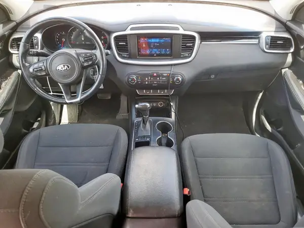 5XYPG4A5XHG222658 2017 KIA SORENTO - Image 8