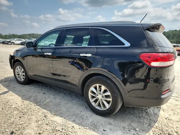 5XYPG4A5XHG228458 2017 KIA SORENTO - Image 2