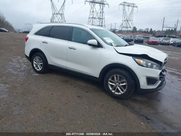 5XYPG4A5XHG229951 2017 KIA SORENTO - Image 1