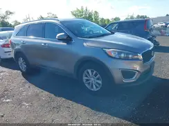 5XYPG4A5XHG230744 2017 KIA SORENTO
