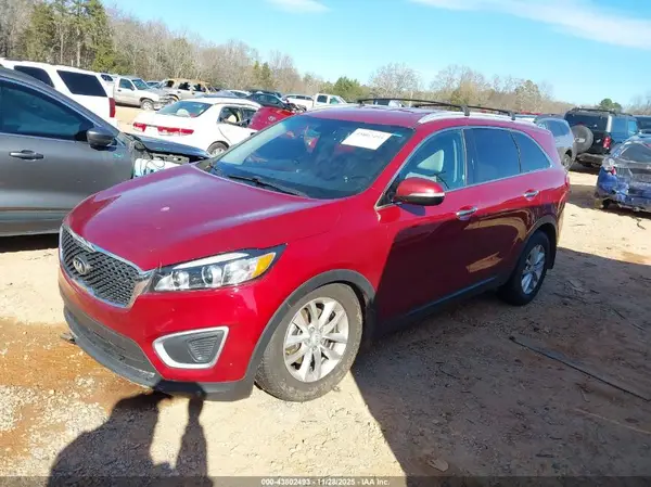 5XYPG4A5XHG239041 2017 KIA SORENTO - Image 2