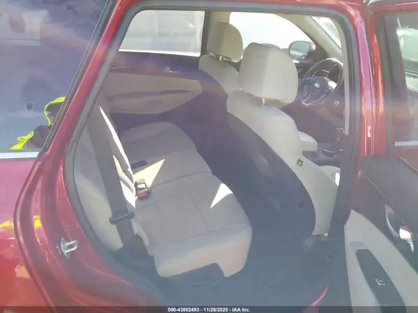 5XYPG4A5XHG239041 2017 KIA SORENTO - Image 8