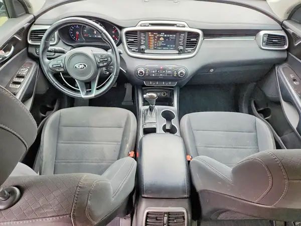 5XYPG4A5XHG277398 2017 KIA SORENTO - Image 8