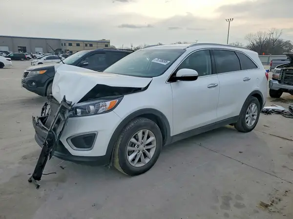 5XYPG4A5XHG285730 2017 KIA SORENTO - Image 1