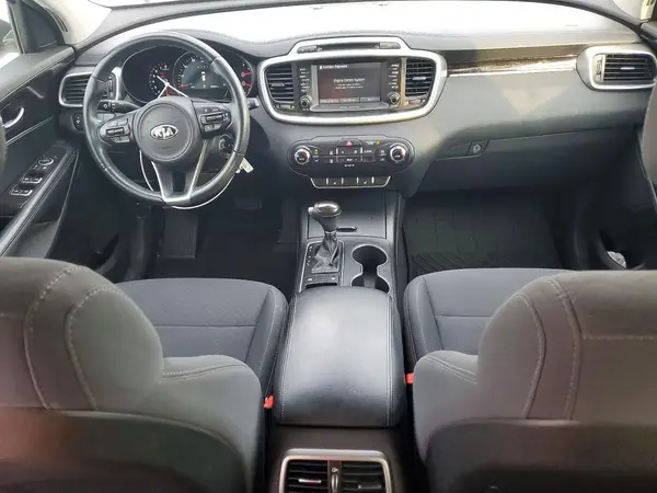5XYPG4A5XHG285730 2017 KIA SORENTO - Image 8