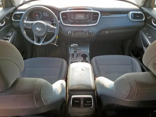 5XYPG4A5XHG292709 2017 KIA SORENTO - Image 8