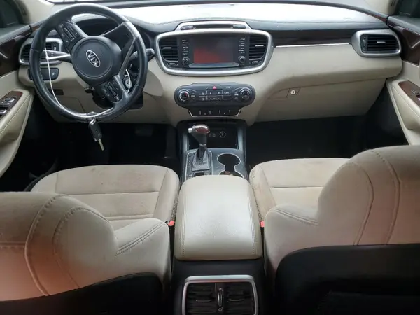 5XYPG4A5XHG304535 2017 KIA SORENTO - Image 8