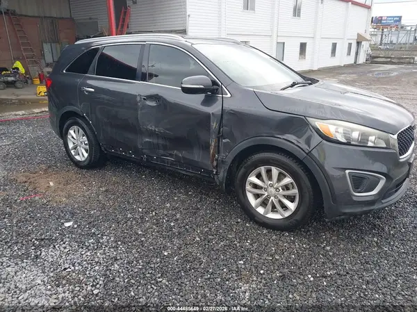 5XYPG4A5XHG319150 2017 KIA SORENTO - Image 1