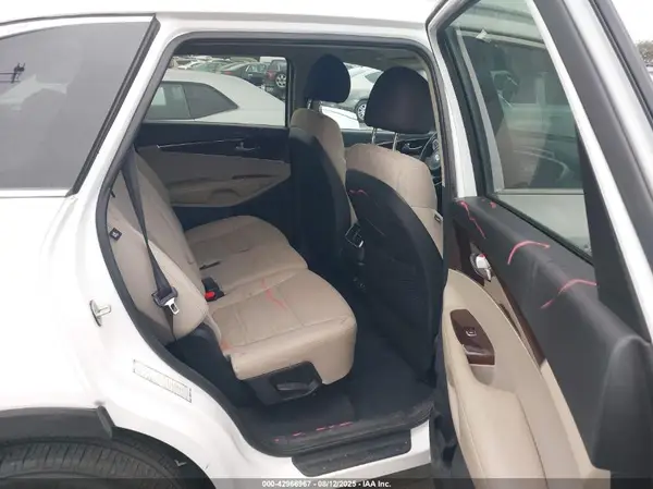 5XYPG4A5XJG359038 2018 KIA SORENTO - Image 8