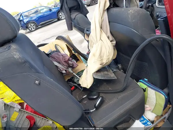 5XYPG4A5XJG369360 2018 KIA SORENTO - Image 8