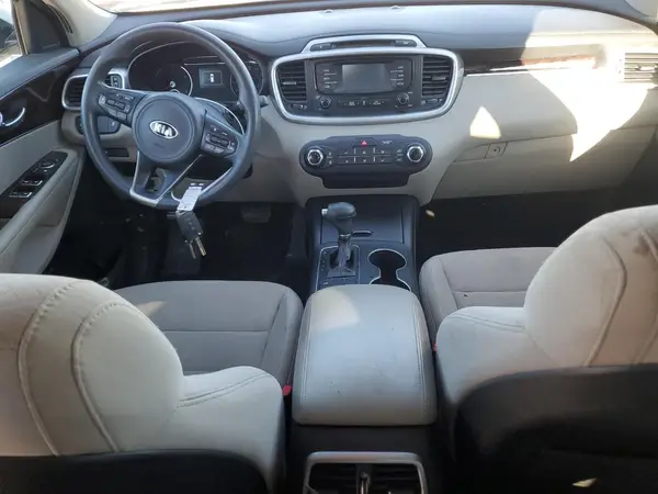 5XYPG4A5XJG388166 2018 KIA SORENTO - Image 8