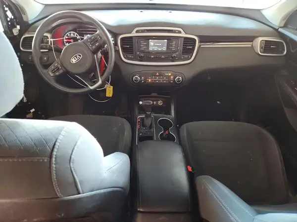 5XYPG4A5XJG404690 2018 KIA SORENTO - Image 8