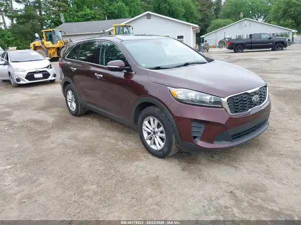 5XYPG4A5XKG440364 2019 KIA SORENTO - Image 1
