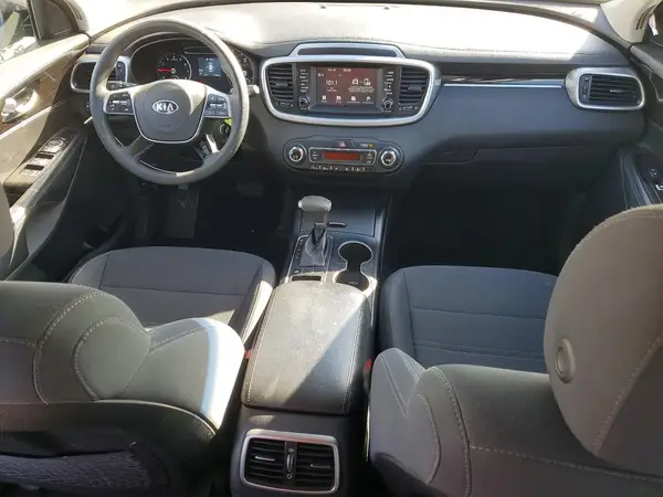 5XYPG4A5XKG465099 2019 KIA SORENTO - Image 8