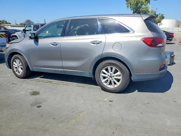5XYPG4A5XKG467242 2019 KIA SORENTO - Image 2