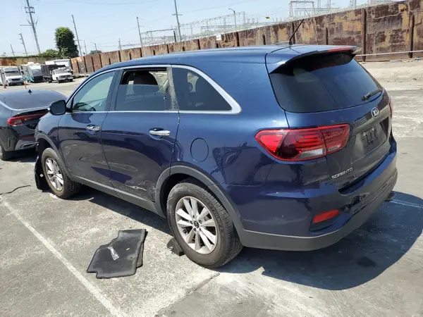 5XYPG4A5XKG468813 2019 KIA SORENTO - Image 2