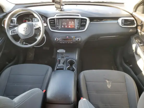 5XYPG4A5XKG479813 2019 KIA SORENTO - Image 8