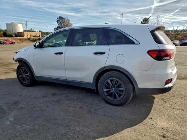 5XYPG4A5XKG481917 2019 KIA SORENTO - Image 2