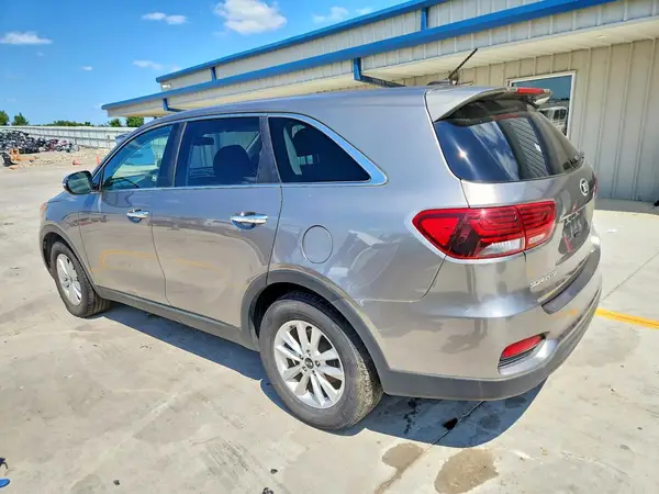 5XYPG4A5XKG487653 2019 KIA SORENTO - Image 2