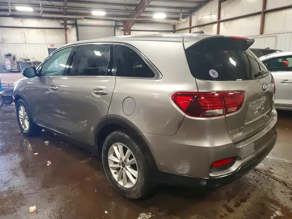 5XYPG4A5XKG487779 2019 KIA SORENTO - Image 2