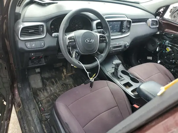 5XYPG4A5XKG489256 2019 KIA SORENTO - Image 8