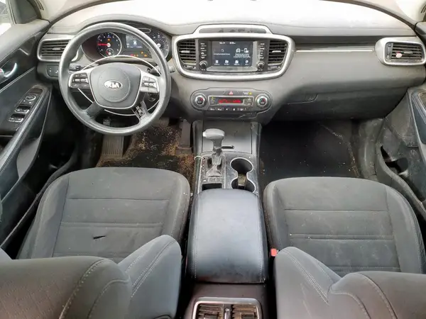 5XYPG4A5XKG489497 2019 KIA SORENTO - Image 8