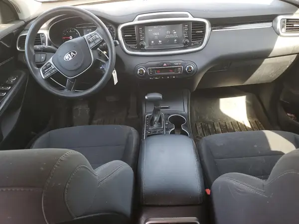 5XYPG4A5XKG489600 2019 KIA SORENTO - Image 8