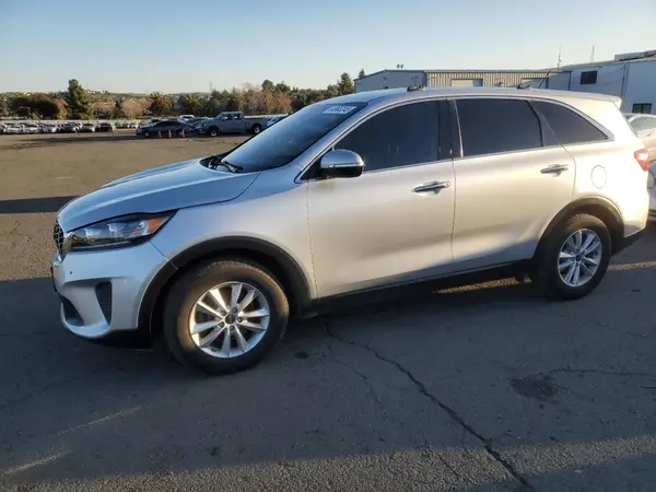 5XYPG4A5XKG490651 2019 KIA SORENTO - Image 1