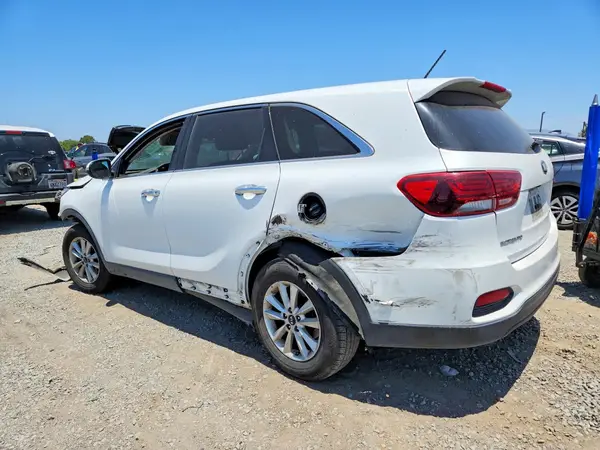 5XYPG4A5XKG490780 2019 KIA SORENTO - Image 2
