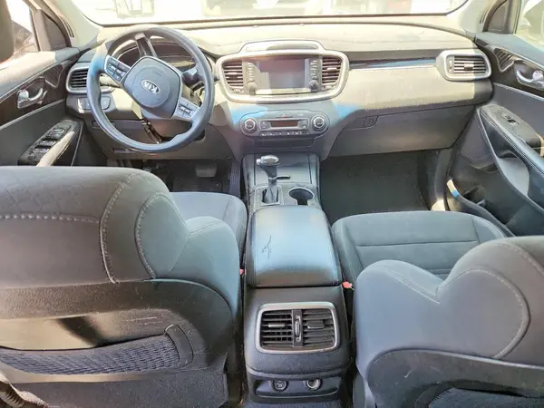 5XYPG4A5XKG490780 2019 KIA SORENTO - Image 8