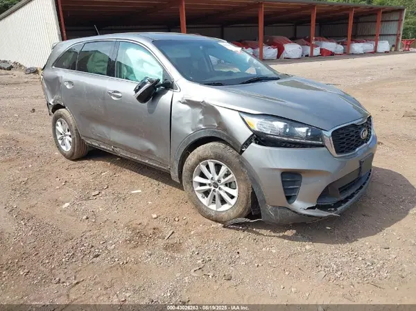 5XYPG4A5XKG496739 2019 KIA SORENTO - Image 1