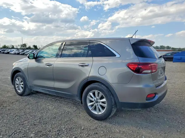 5XYPG4A5XKG545132 2019 KIA SORENTO - Image 2