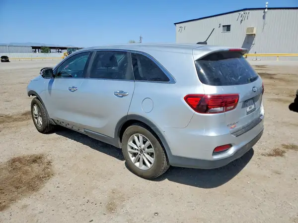 5XYPG4A5XKG561668 2019 KIA SORENTO - Image 2