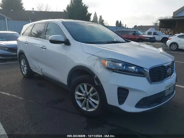 5XYPG4A5XKG570869 2019 KIA SORENTO - Image 1