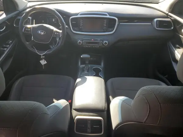 5XYPG4A5XKG571889 2019 KIA SORENTO - Image 8