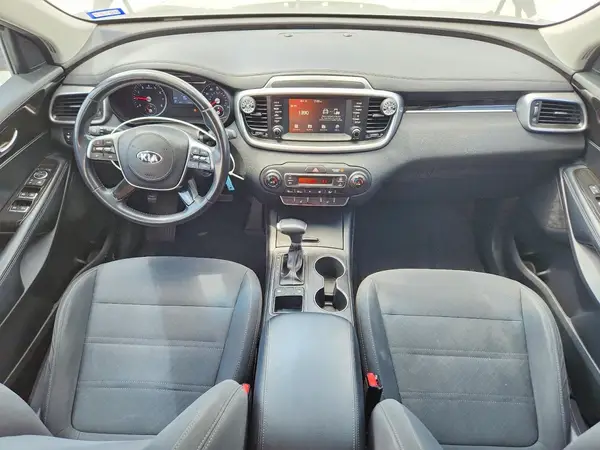 5XYPG4A5XKG598526 2019 KIA SORENTO - Image 8