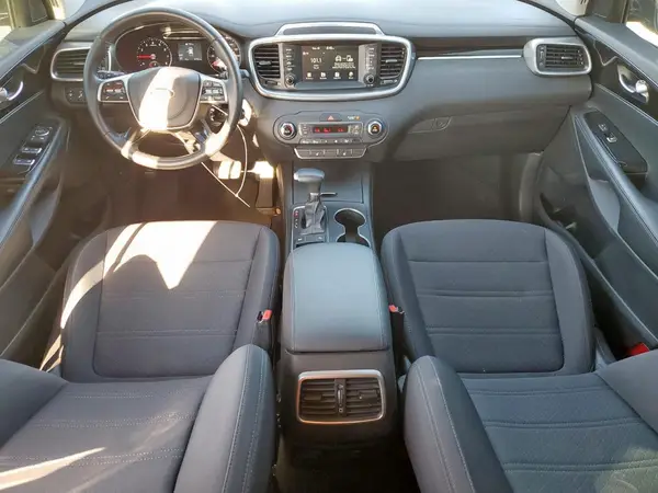 5XYPG4A5XKG608035 2019 KIA SORENTO - Image 8
