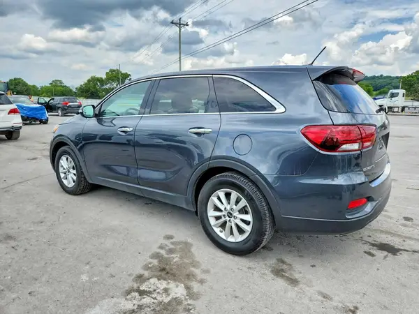 5XYPG4A5XLG621563 2020 KIA SORENTO - Image 2