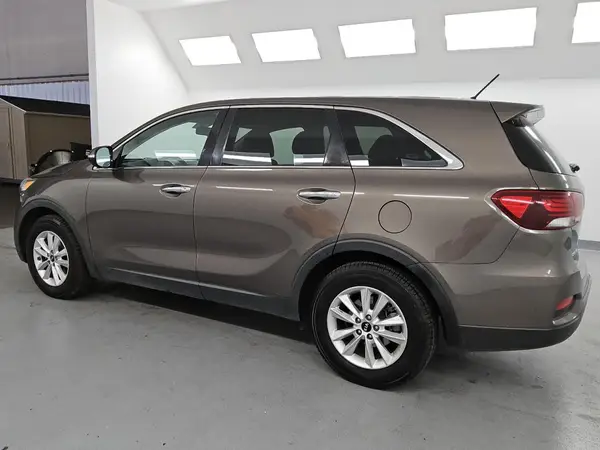 5XYPG4A5XLG622129 2020 KIA SORENTO - Image 2