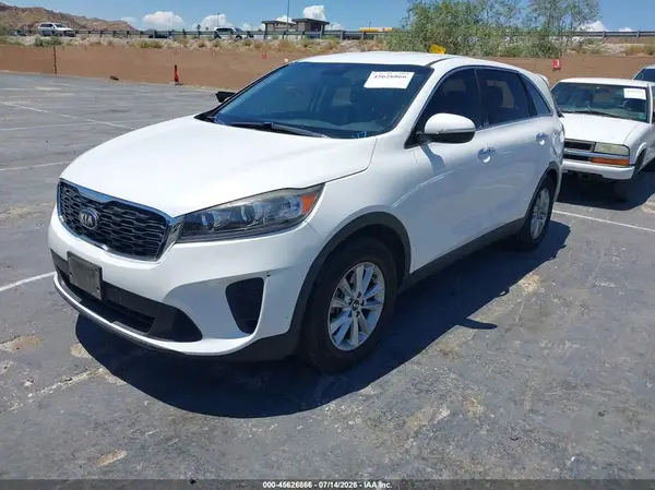 5XYPG4A5XLG627573 2020 KIA SORENTO - Image 2